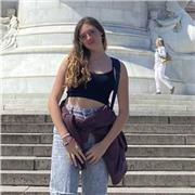 Studentessa del liceo linguistico classe 4 sezione esabac (studio storia in francese, con 6 ore di lingua settimanali), offro ripetizioni ad alunni del biennio o scuole medie
